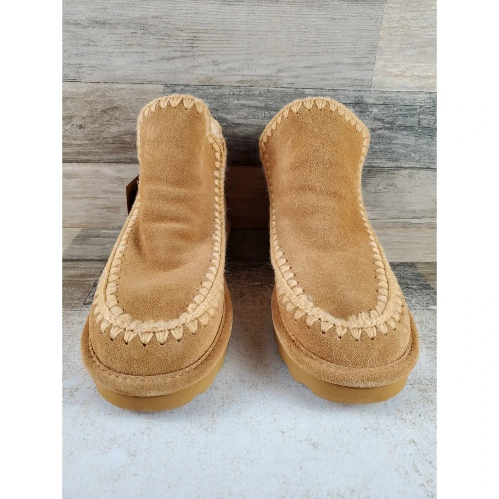 Bearpaw Womens Winter Boots Sz 9 Iced Coffee Suede Crochet Stitching Slip On